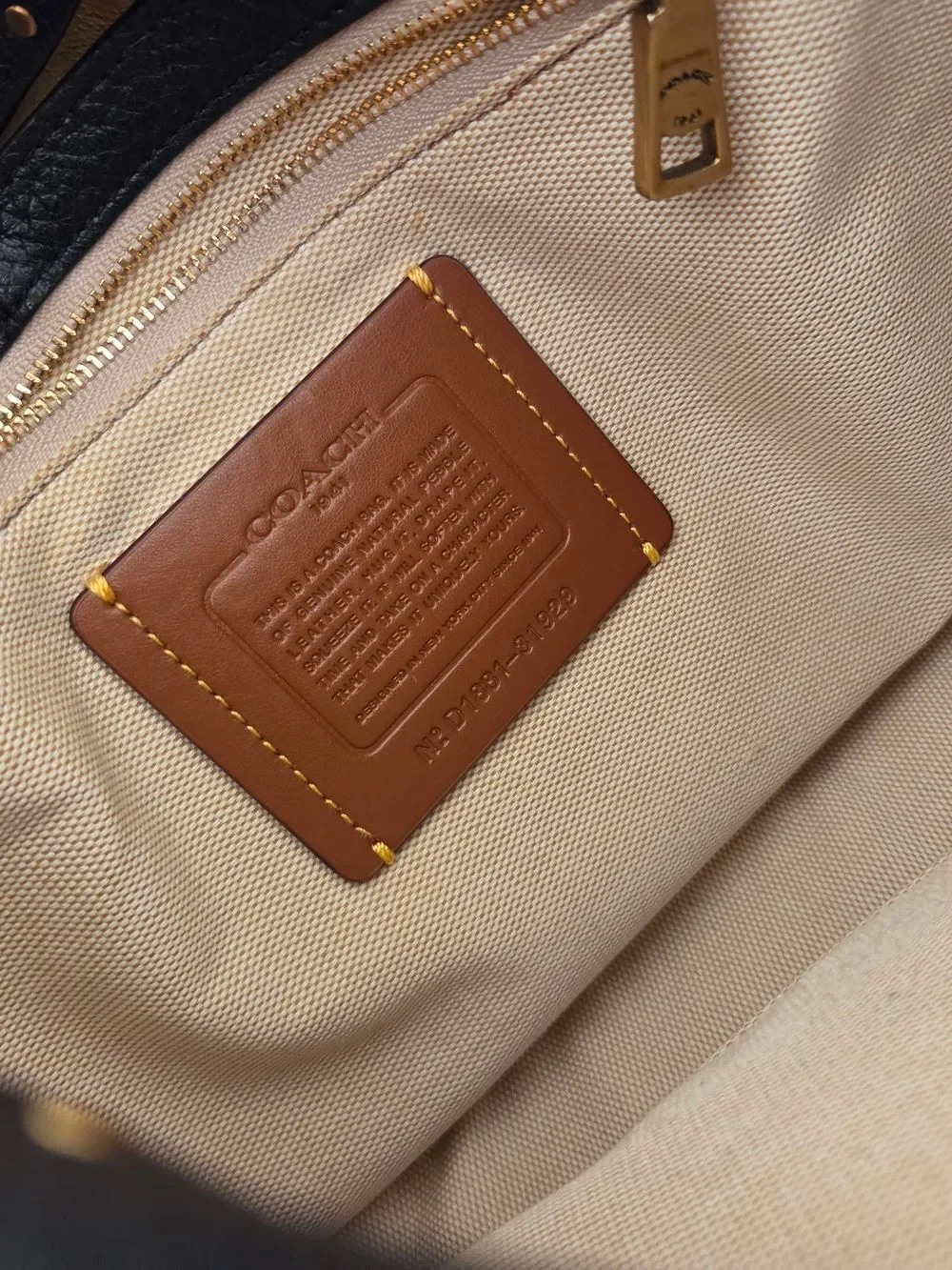 ✨️Coach 1941 Collection Black Pebbled Leather Crossbody with Gold Studs